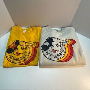 Living My Best Passholder Life T-shirt Sweatshirt Womens Small Disney Minnie Lot